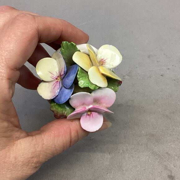 Aynsley England Bone China Flowers/Pansies Figurine Hand Molded/Painted Damaged - Picture 7 of 8
